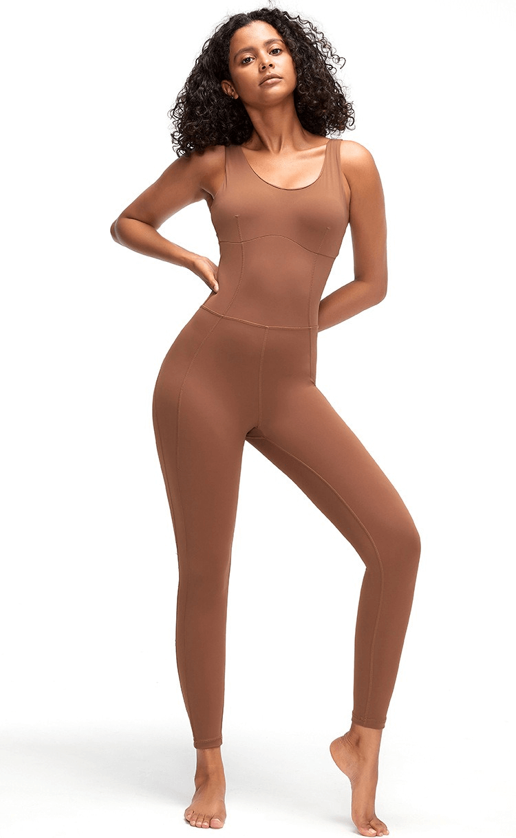 Sexy women's fitness jumpsuit, one-piece elastic yoga suit for women, stylish and breathable, perfect for dynamic sports sessions.