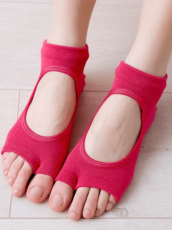 Pink anti-slip women's open toe socks with breathable, moisture-wicking design, perfect for fitness activities and comfort.
