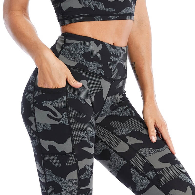 Stylish sports camouflage leggings for women with a high waist, offering comfort and breathability for yoga and workouts - SF0993.