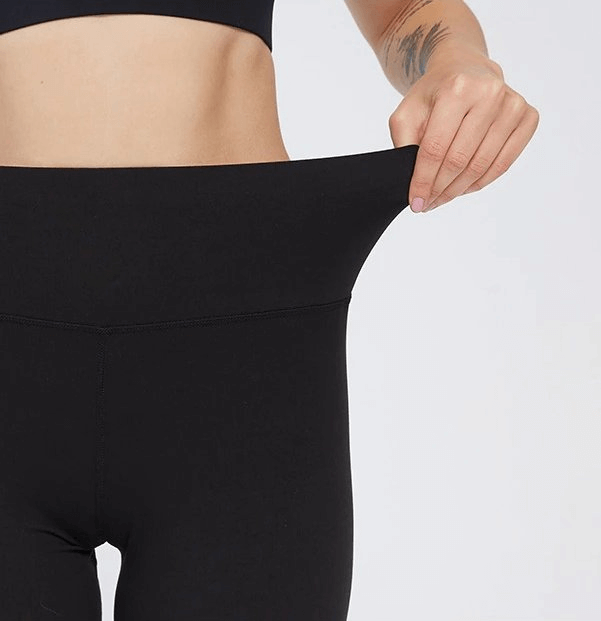 Sports Elastic Quick-Drying Women's Shorts to the Knees for Training - SF0189