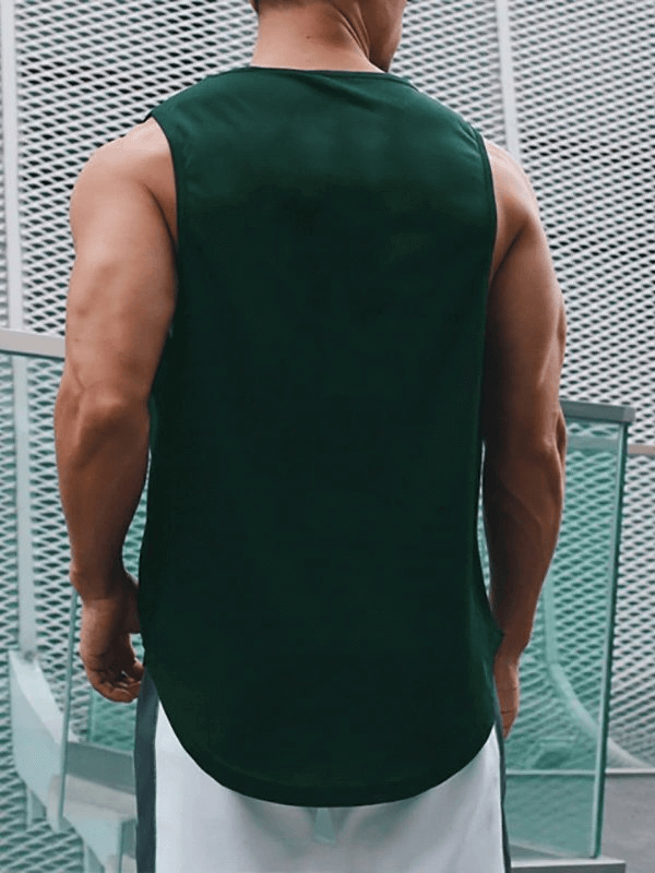 Back view of a man wearing a green sleeveless sports quick-drying men's T-shirt, perfect for training and various athletic activities.
