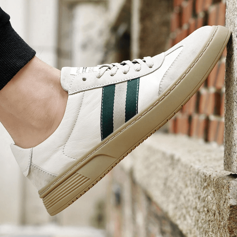 Stylish men's sports-style leather shoe SF1176, with premium materials, breathable lining, and durable rubber outsole.