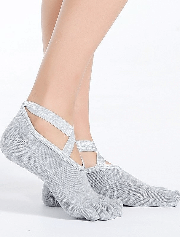 Stylish Women's Anti-Slip Sports Socks with Split Toes in gray, featuring breathable fabric and a sturdy grip for yoga and dance.