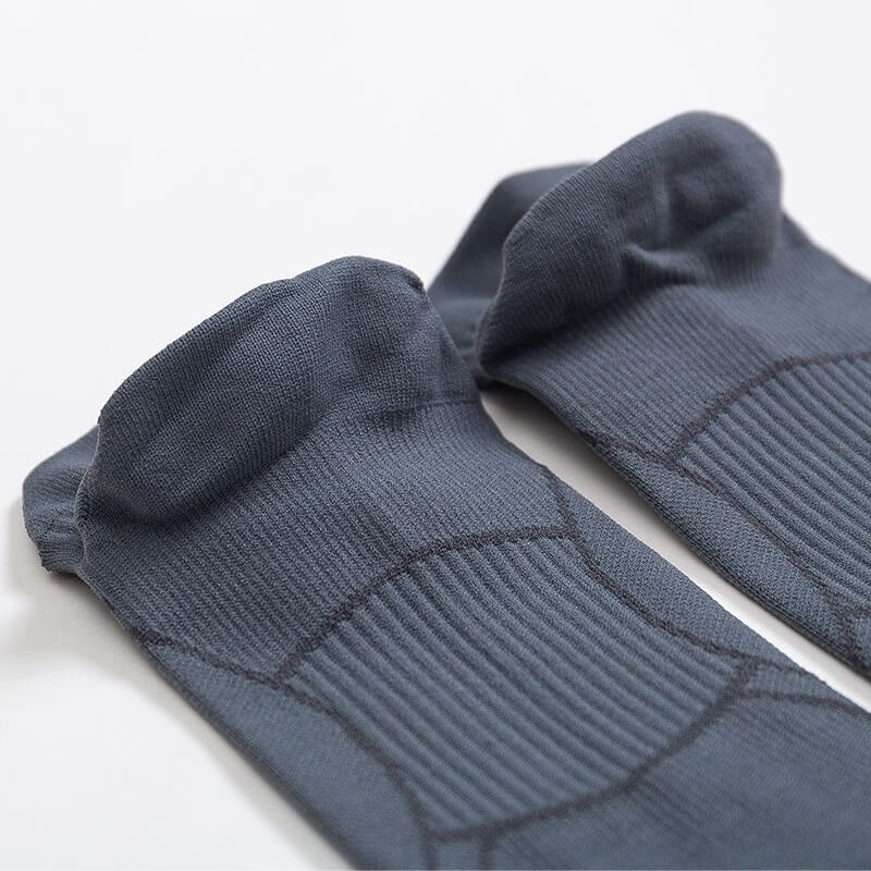 Thin anti-slip breathable sports socks in dark gray, designed for men and women, featuring a mesh design for running comfort. Model SF0764.