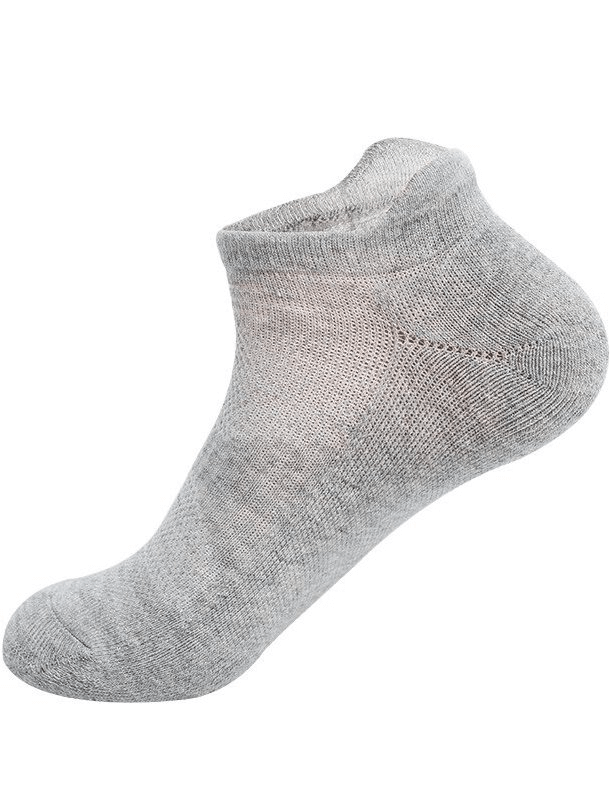 Thin sports breathable socks, unisex short design, ideal for running, comfortable cotton blend, non-slip fit for versatile activities.