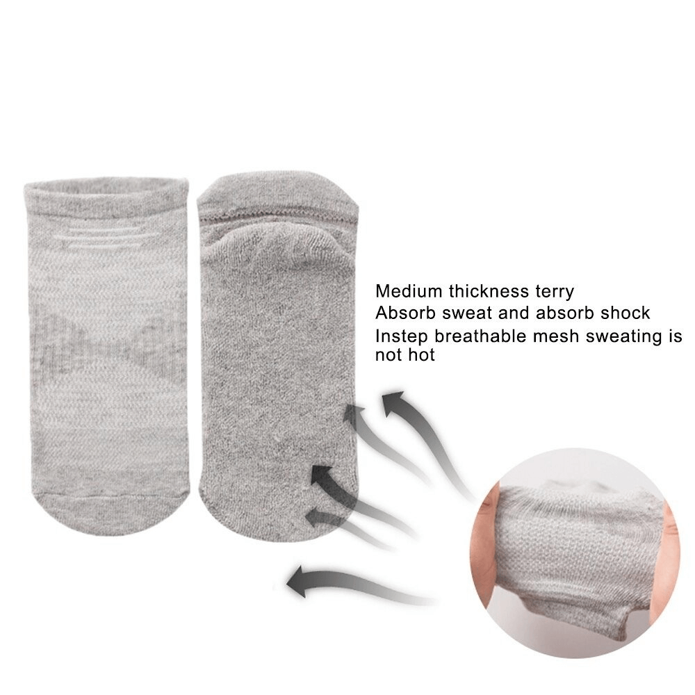 Thin sports breathable socks, unisex design, featuring moisture-wicking mesh and medium thickness terry for comfort and shock absorbency.