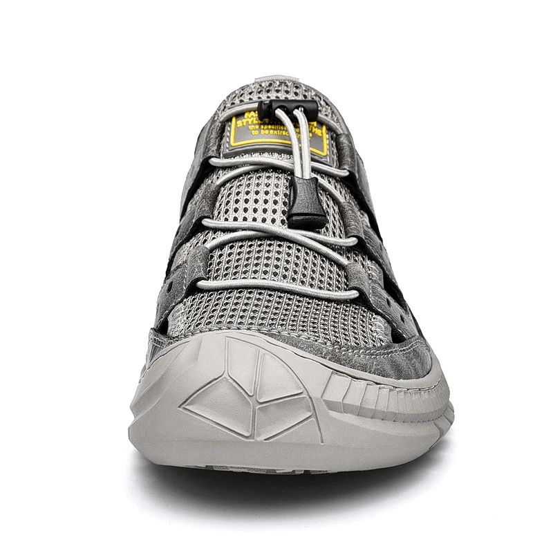 Front view of Hollow-Out Mesh Sandals SF0699 with breathable design and wear-resistant rubber sole, perfect for stylish comfort.