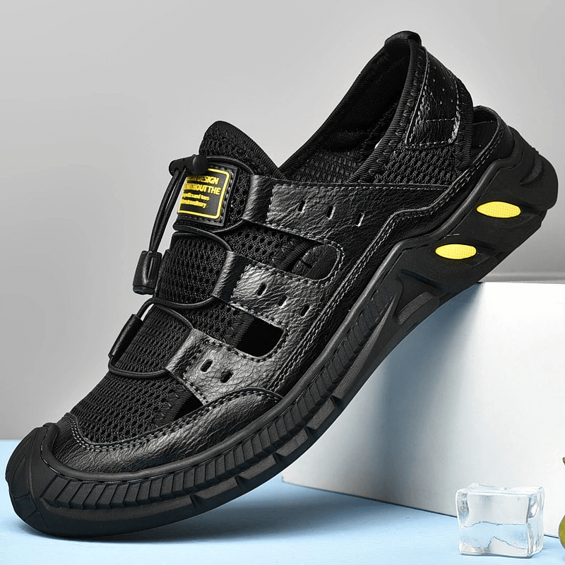 Hollow-Out Breathable Mesh Sandals with wear-resistant rubber sole, black, featuring air mesh upper and PU leather lining. SF0699.