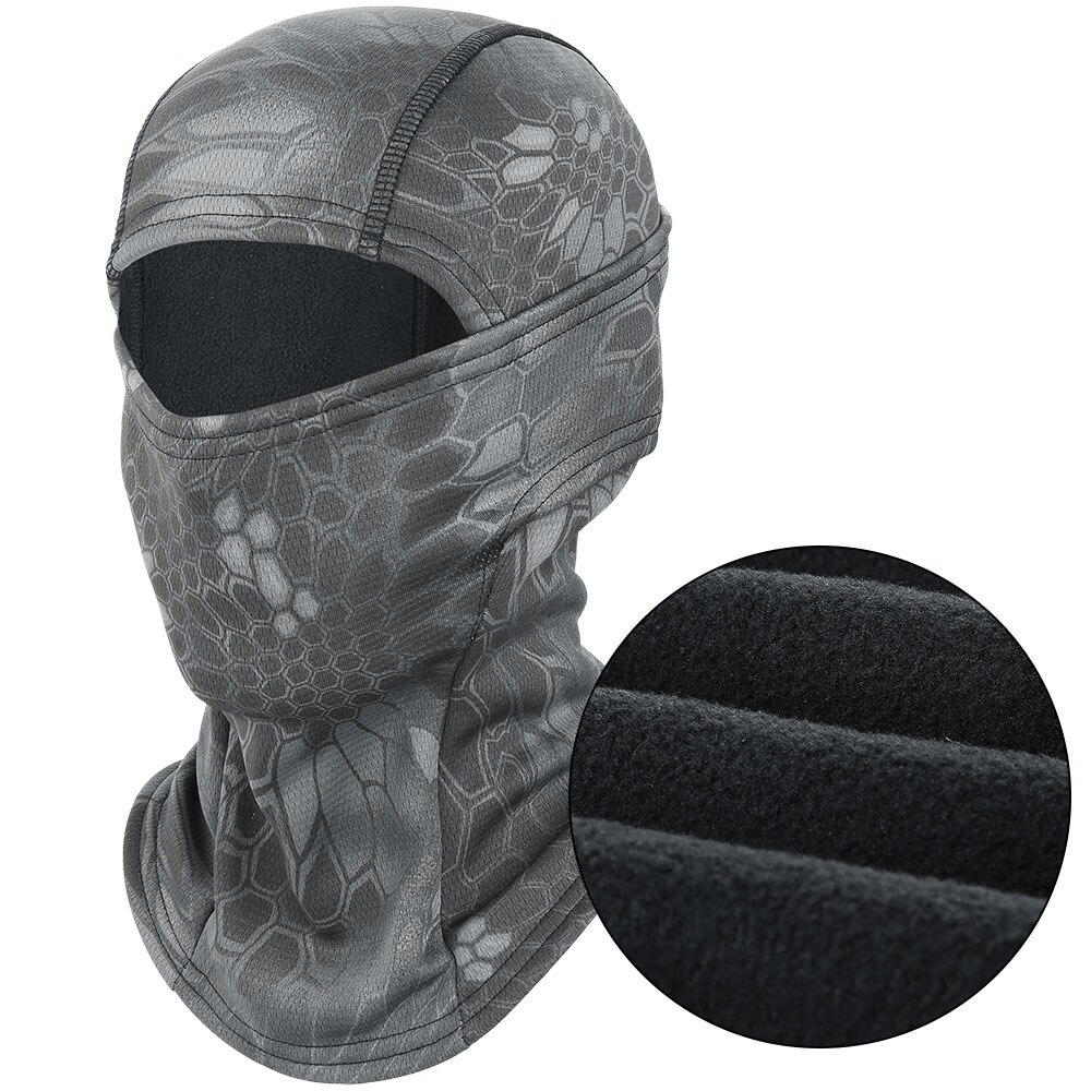 Windproof camouflage balaclava scarf for whole face, unisex in soft polyester, perfect for winter outdoor activities, shown in detail.