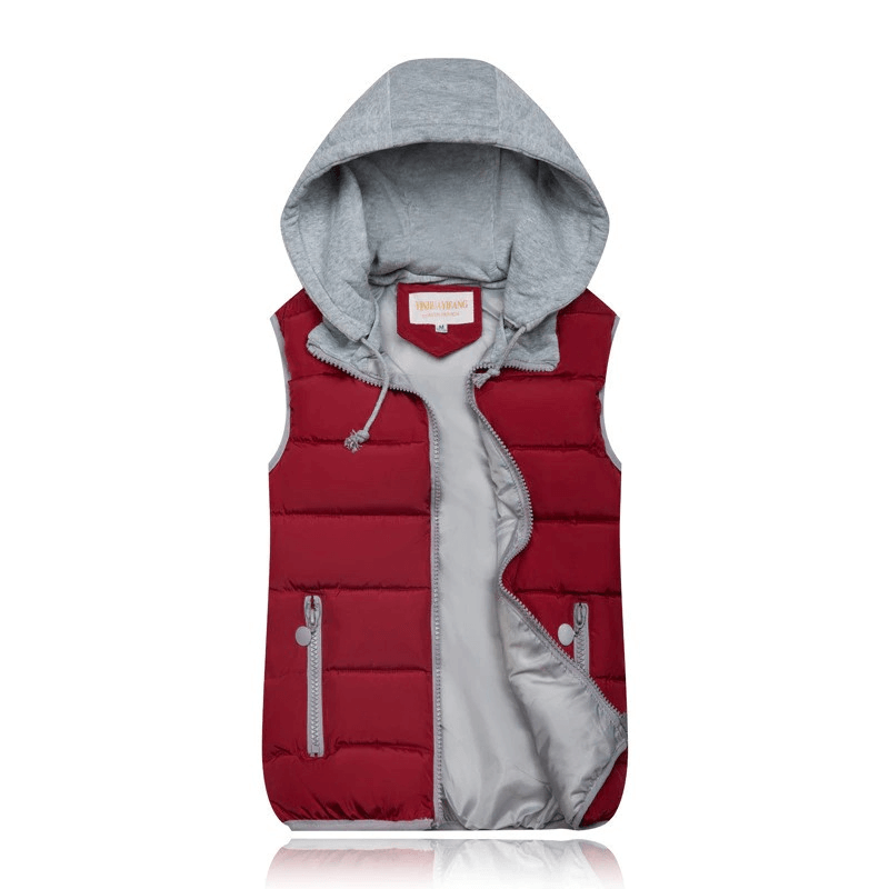 Women's red zippered vest with gray hood, warm and stylish for cold weather, featuring practical pockets. Model SF0071.