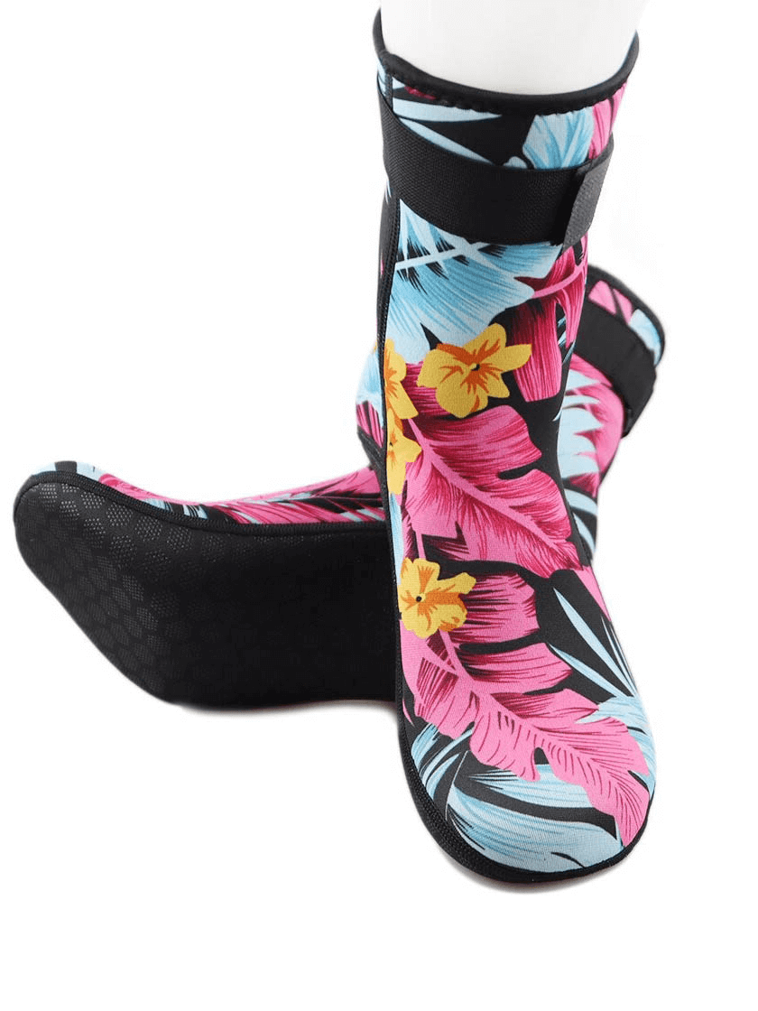 Women's neoprene printed diving socks with vibrant floral design, non-slip soles, and 3mm thickness for outdoor activities SF0347
