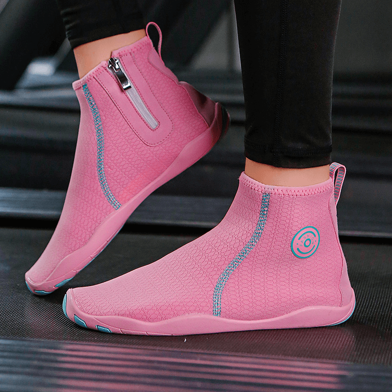 Pink breathable water shoes with zippers, perfect for outdoor sports and swimming, featuring mesh uppers and non-slip soles.