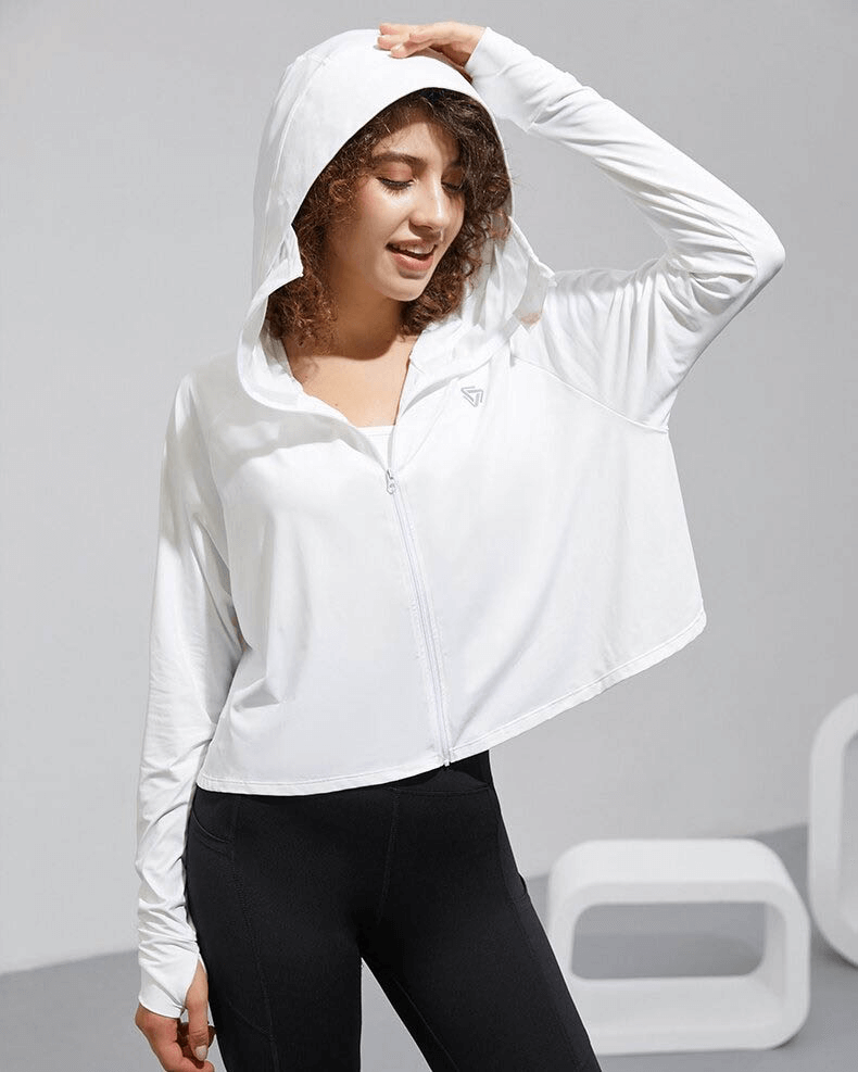 Woman wearing white Zipper Long Sleeves Sun Protection Thin Hoodie SF0206, perfect for yoga and running, featuring nylon and spandex.